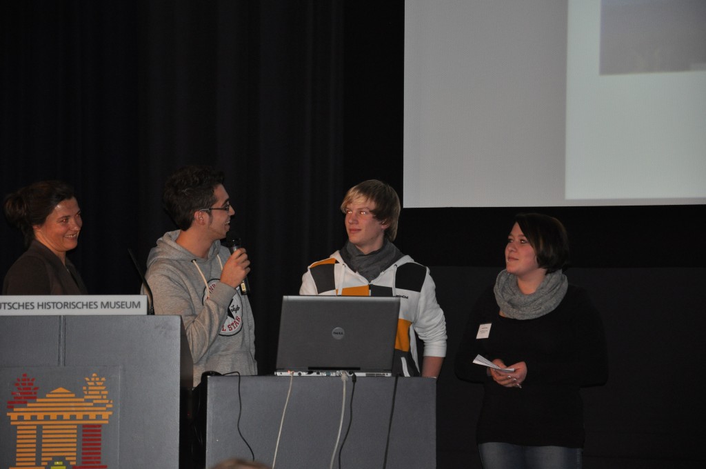 Angi, Fabi und Onur bei der Veranstaltung "schule@museum" im Deutschen Historischen Museum in Berlin